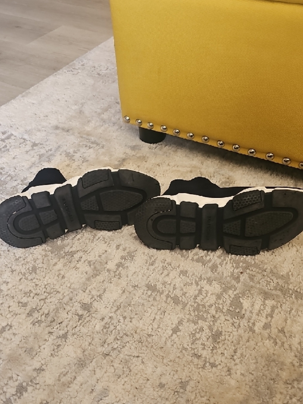 Balenciaga Black Knit Sock Sneakers with White Sole - Picture 5 of 6
